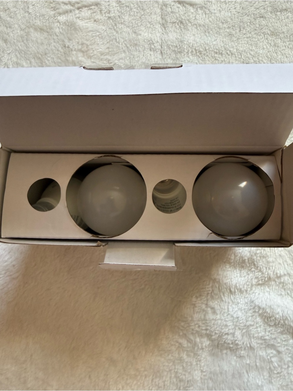 Smart LED Bulb (White) - 5W 4-Pack - Picture 2 of 2